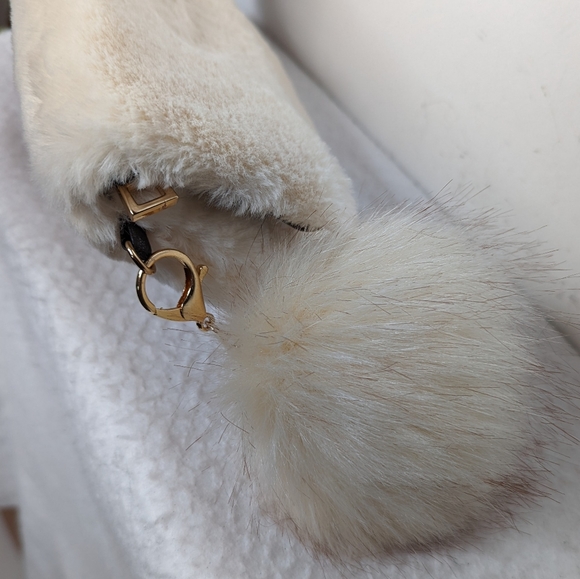 Faux Fur Crossbody Bag With Pom Detachable Gold Crossbody Chain Off White - Picture 12 of 13